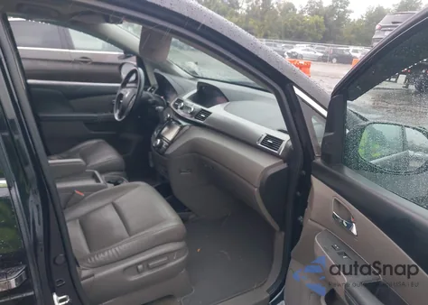 2015 Honda Odyssey Touring/Touring Elite из США, поврежденный, VIN 5FNRL5H99FB124583